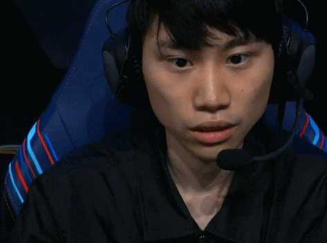 随机包含Doinb巅峰对决,TheShy与60激战勇士分钟,精彩发挥胜负难料!的词条